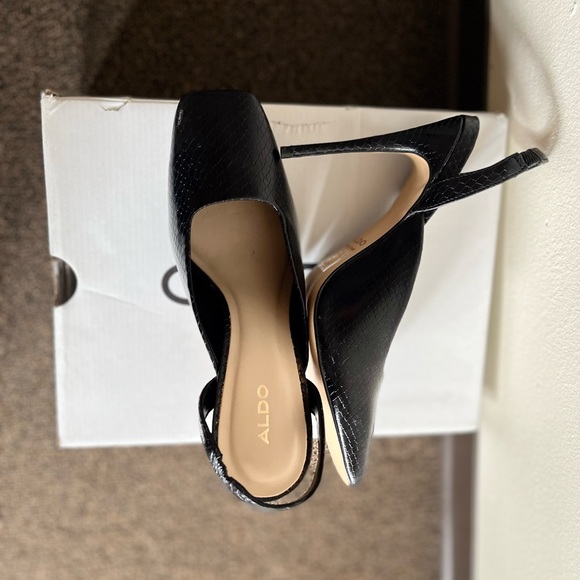 Aldo closed toe heeled sandal - Picture 6 of 7